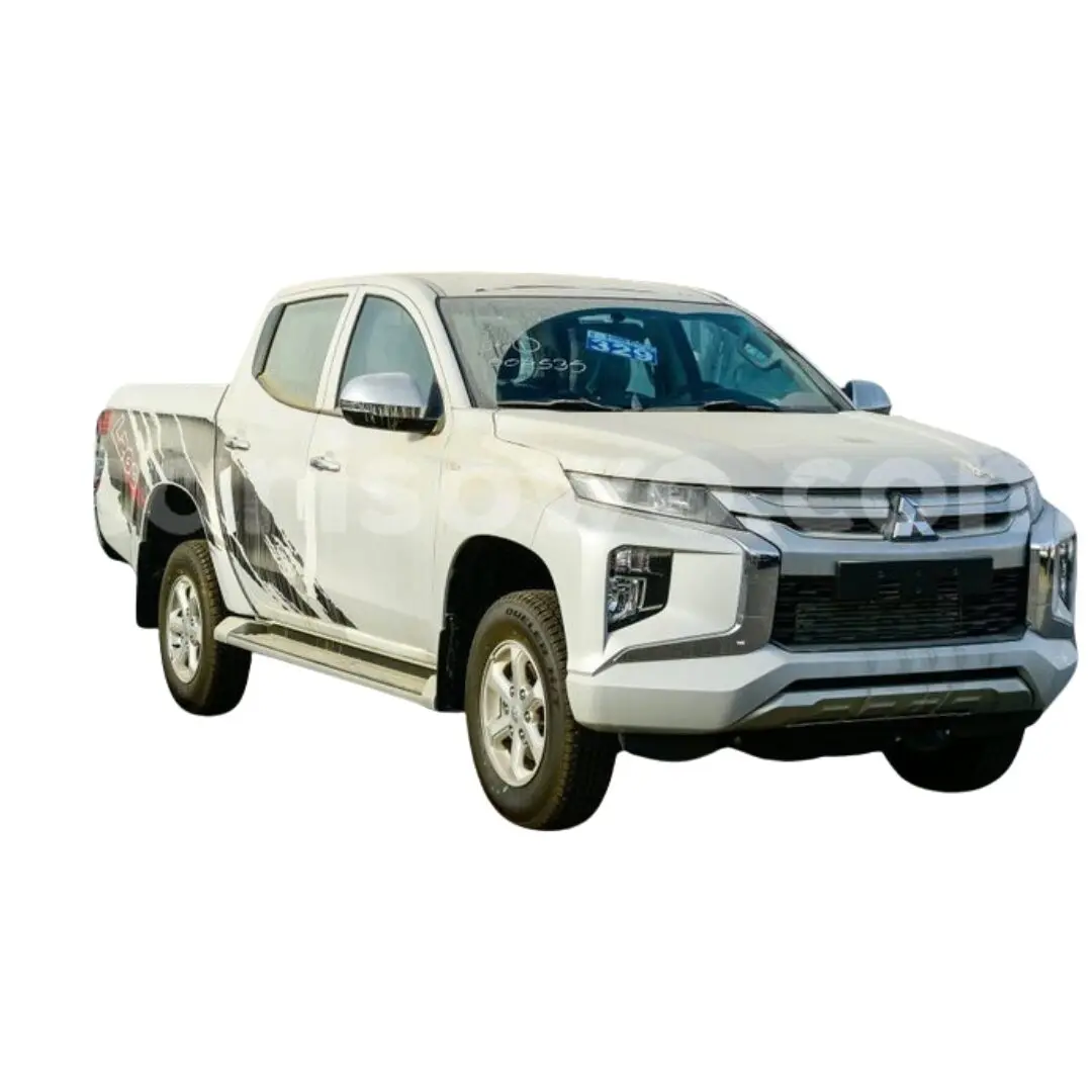 Mitsubishi-L200-triton-Body-Kit-V1-Beyond-Auto-Accessories-Front-Before