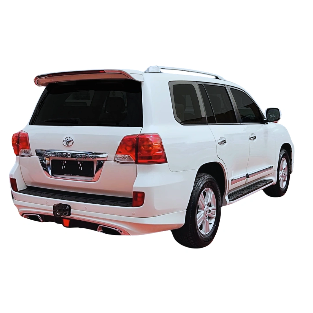 Toyota-Land-Cruiser-LC-200-Upgrade-LC-300-Beyond-Auto-Accessories-Rear-Before