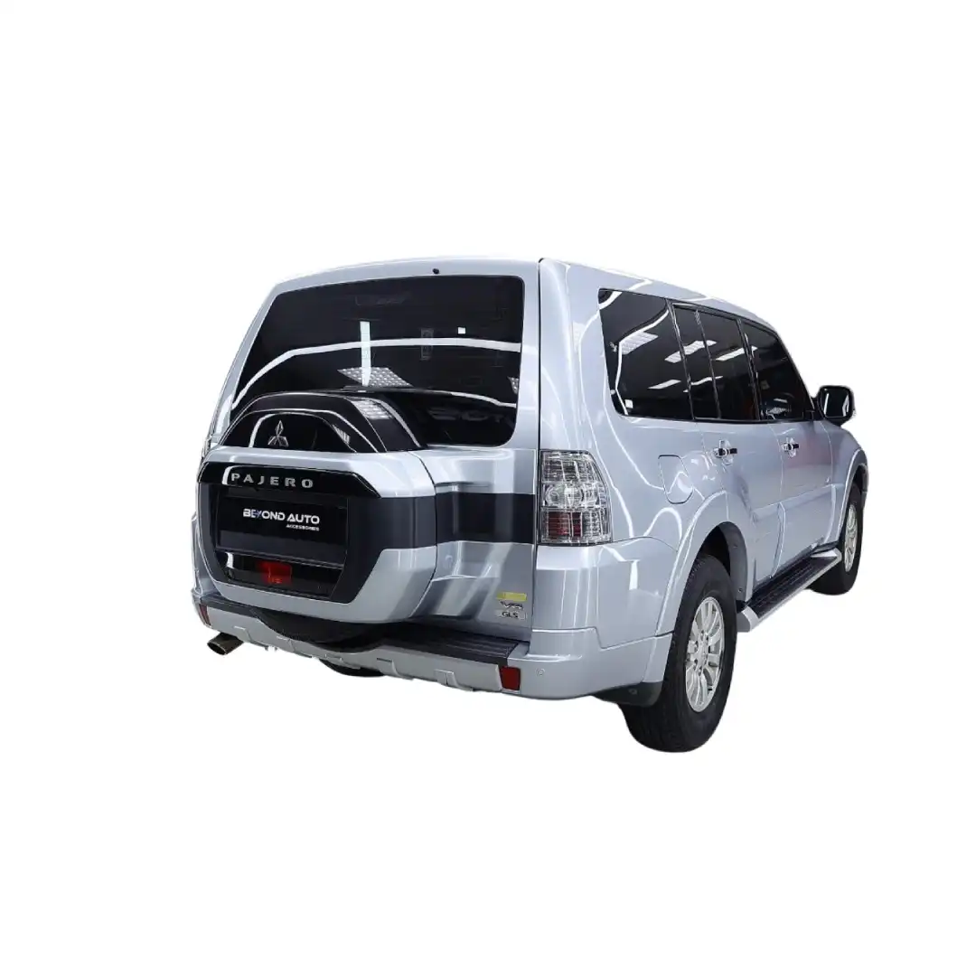 Mitsubishi-Pajero-Black-Hawk-Beyond-Auto-Accessories-Front-Before