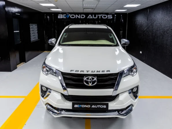 Toyota-Fortuner-V1-Body-Kit-Baashops.com