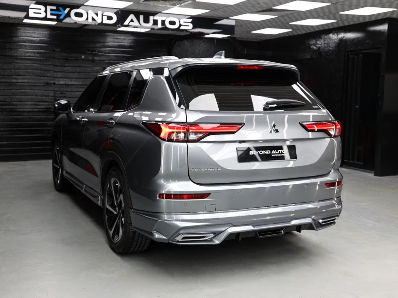 Mitsubishi Outlander Prime Auto Accessories Dubai - Professional Installation UAE Mitsubishi Outlander Prime Auto Accessories Dubai UAE Professional Installation