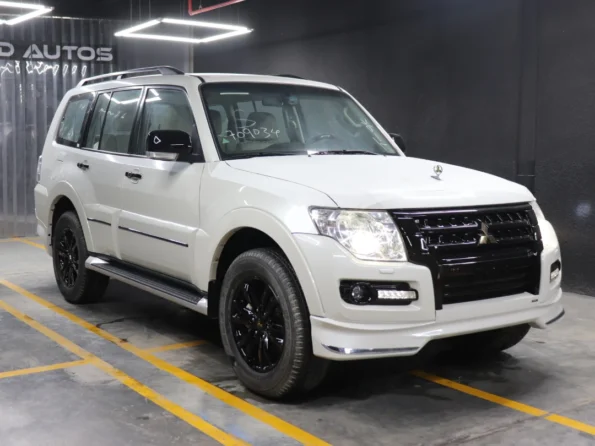 Mitsubishi Pajero Signature Body Kit - Beyond Auto Accessories - baashops.com