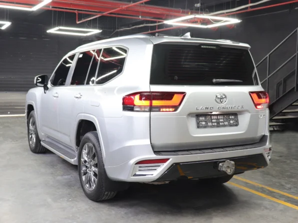 Toyota Land Cruiser LC300 Facelift Upgrade Body Kit - Beyond Auto Accessories - baashops.com