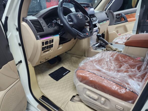 Toyota-Navigator-LC200-Upgrade-Interior