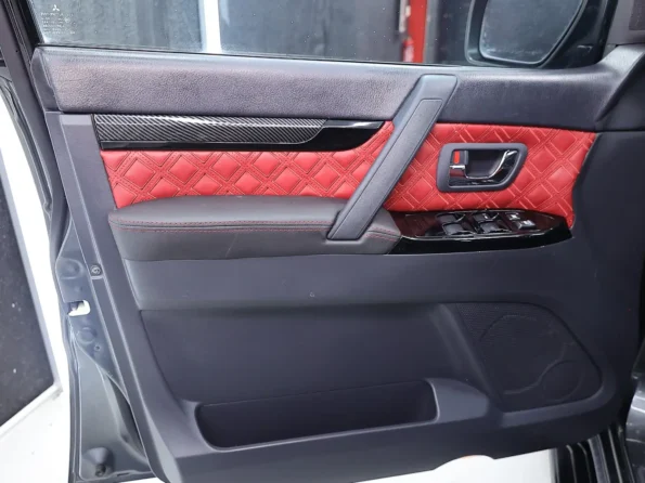 Mitsubishi-Pajero-Black-Hawk-Interior-Upgrade-baashops.com