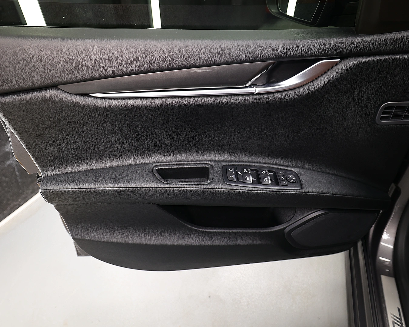 Washing & Auto Accessories Dubai - Professional Installation UAE Washing & Auto Accessories Dubai UAE Professional Installation