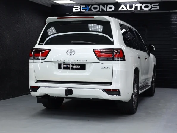 LC200 Upgrade Facelift to LC300 - Beyond Auto Accessories - baashops.com