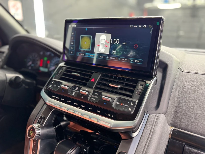 Toyota Land Cruiser Auto Accessories Dubai - Professional Installation UAE Toyota Land Cruiser Auto Accessories Dubai UAE Professional Installation