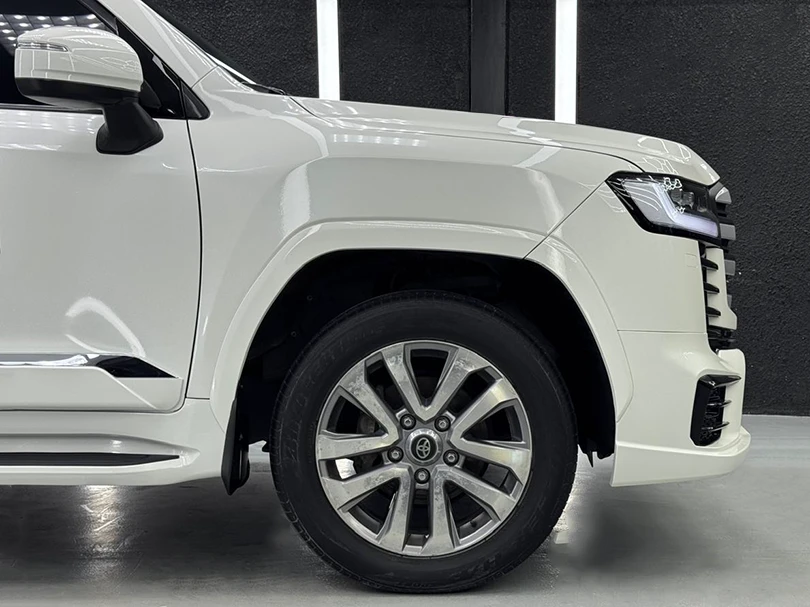 Toyota Land Cruiser Auto Accessories Dubai - Professional Installation UAE Toyota Land Cruiser Auto Accessories Dubai UAE Professional Installation