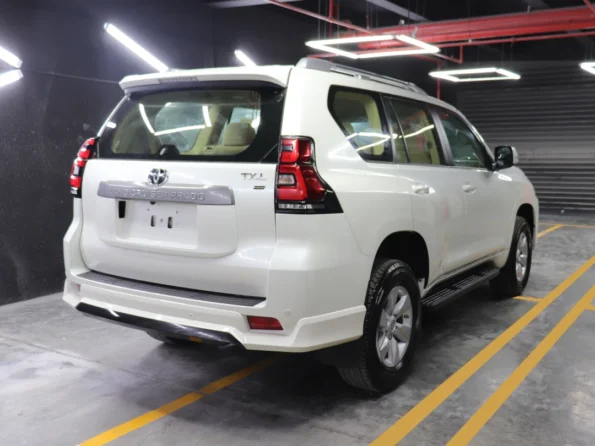 Toyota Prado VXR Body Kit - Beyond Auto Accessories - baashops.comToyota Prado VXR Body Kit - Beyond Auto Accessories - baashops.com